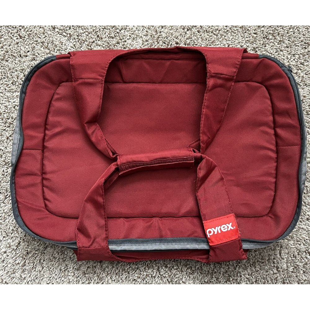 Pyrex Portables‎ Carrying Case for Casserole Dishes Red